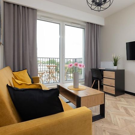 Home Factory Estate Praga Kotsisa By Noclegi Renters Warsaw Ngoại thất bức ảnh