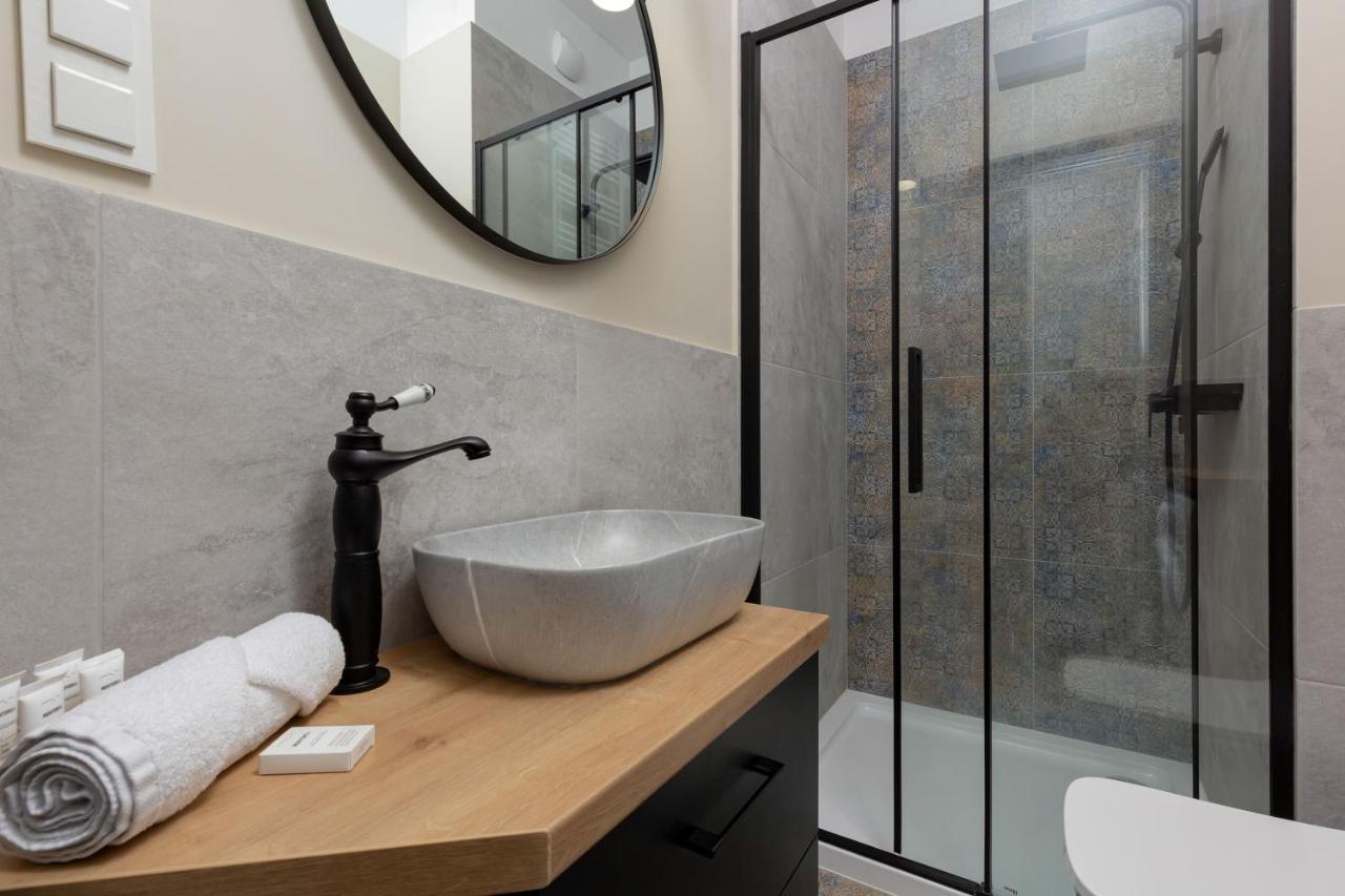 Home Factory Estate Praga Kotsisa By Noclegi Renters Warsaw Ngoại thất bức ảnh