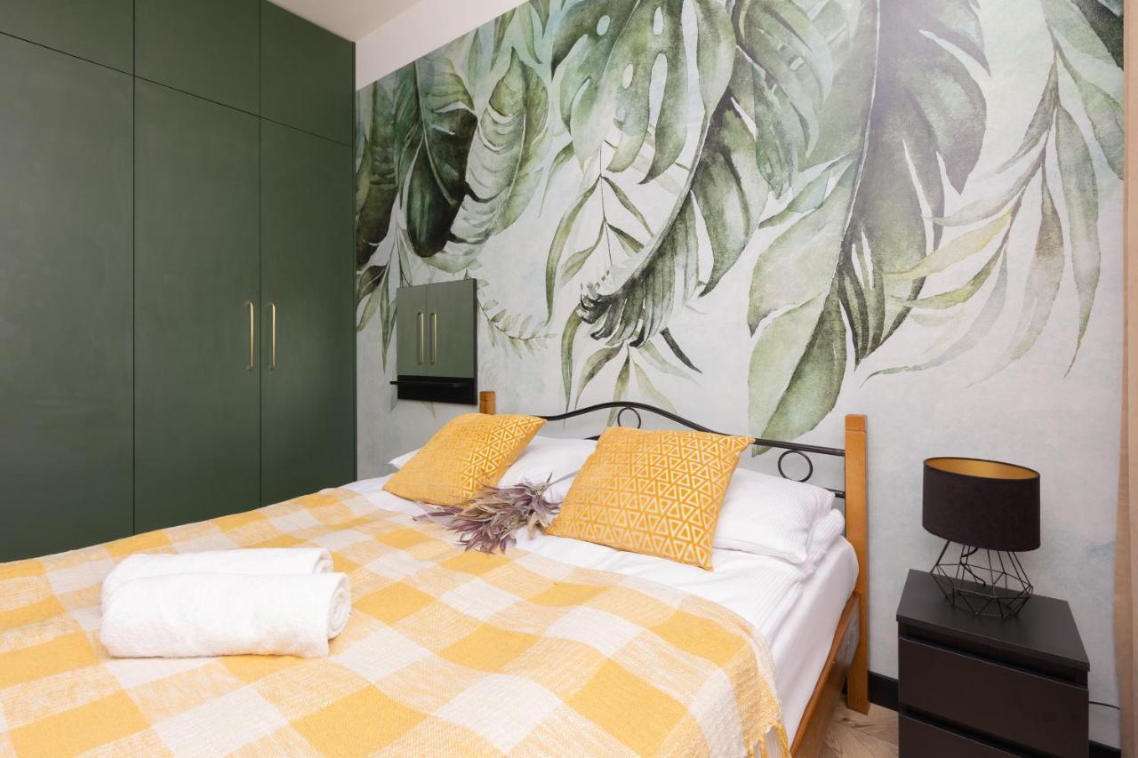 Home Factory Estate Praga Kotsisa By Noclegi Renters Warsaw Ngoại thất bức ảnh