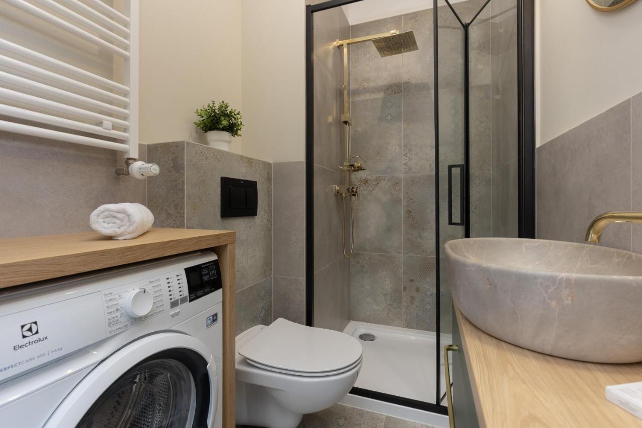 Home Factory Estate Praga Kotsisa By Noclegi Renters Warsaw Ngoại thất bức ảnh